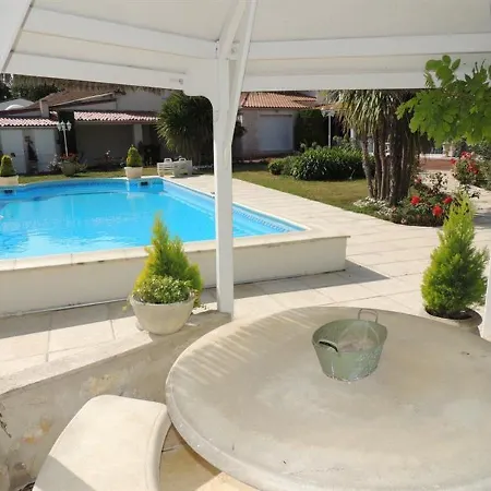House Avec Piscine Vakantiehuis Saint-Romain-de-Benet