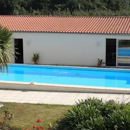 House Avec Piscine Vakantiehuis *