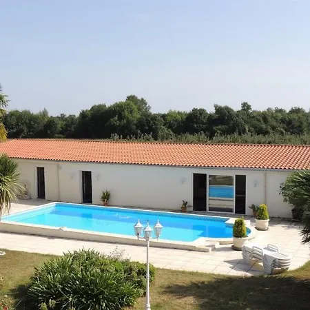 Vakantiehuis House Avec Piscine Saint-Romain-de-Benet